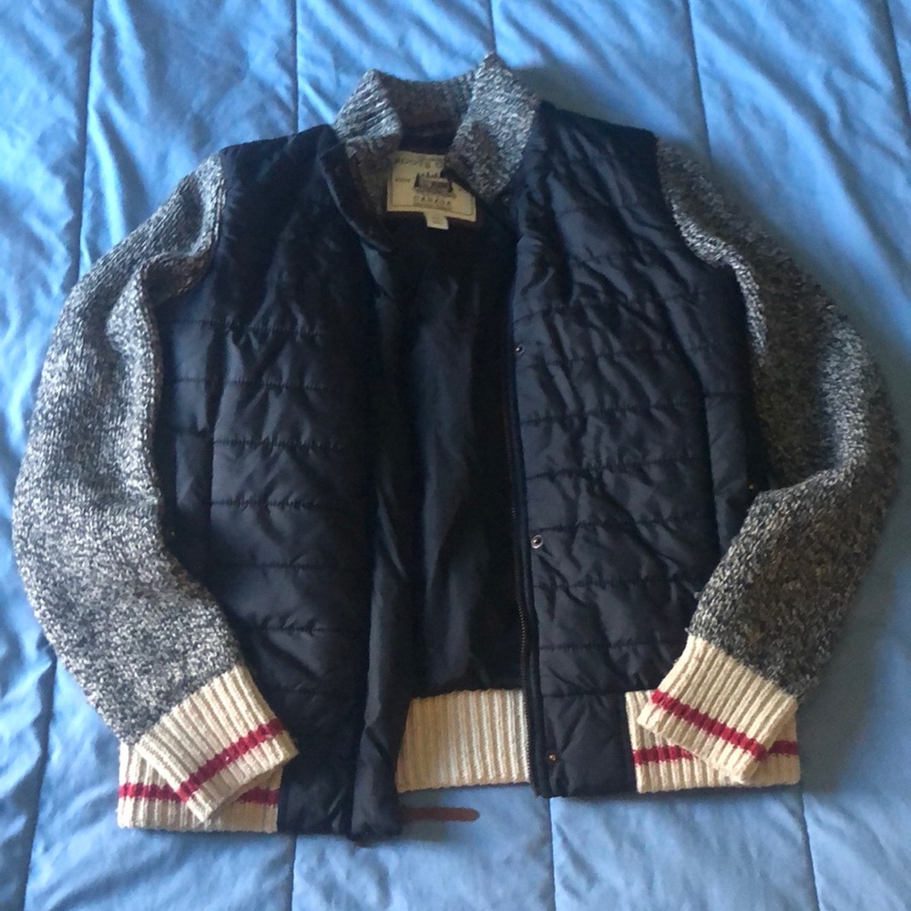 Roots Women's Black Quilted Jacket with Grey Knit Sleeves and Cream Cuffs